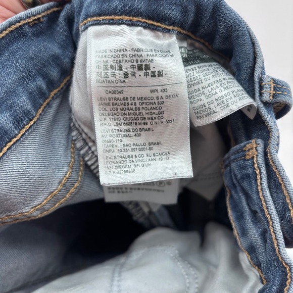 Levi's 311 Shaping Skinny Jeans Women's‎ Size 28 Mid Wash Denim Comfort Stretch - Picture 5 of 5